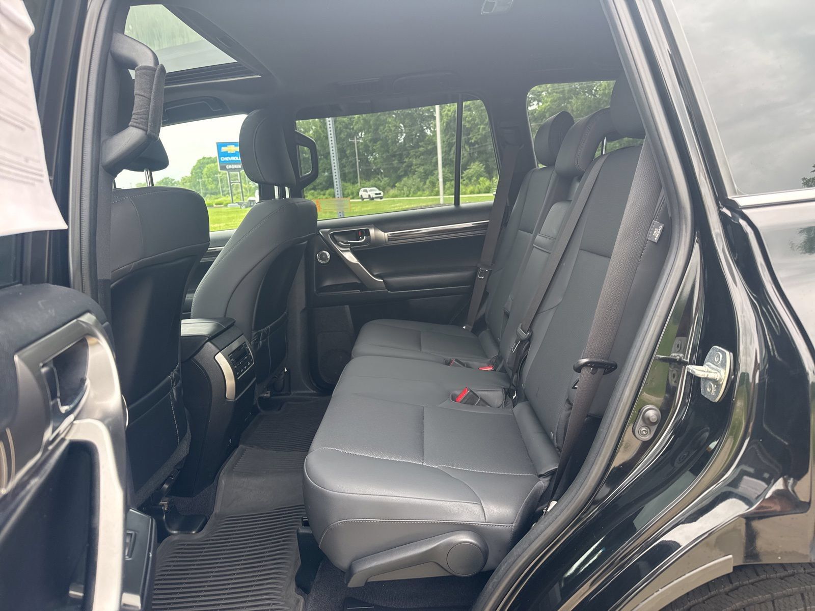 Used 2023 Lexus GX 460 Premium w/ Premium Plus Package AWD/4WD image 15