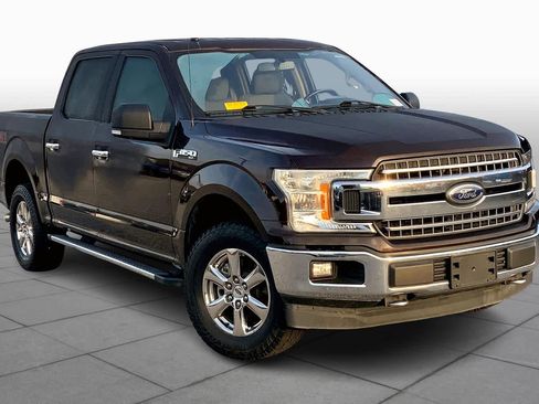 Used 2018 Ford F150 XLT w/ Equipment Group 302A Luxury AWD/4WD image 3