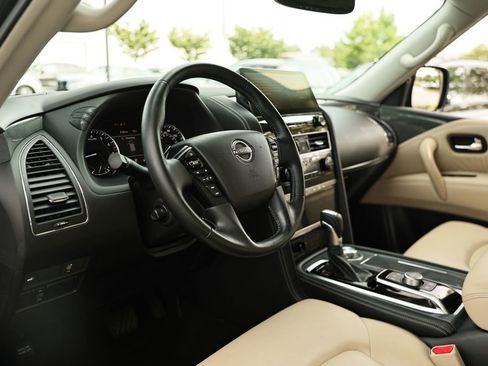 Used 2022 Nissan Armada SV w/ SV Appearance Package AWD/4WD image 16