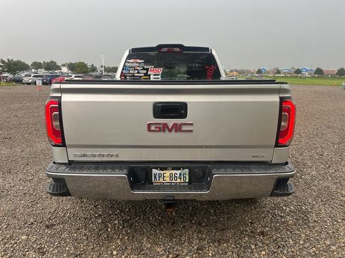Used 2018 GMC Sierra 1500 SLT w/ SLT Premium Package AWD/4WD image 10