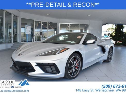 Used 2023 Chevrolet Corvette Stingray Premium Cpe w/ Z51 Performance Package RWD image 1