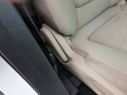 Used 2014 Ford Explorer FWD image 31