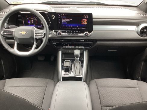 Used 2023 Chevrolet Colorado LT w/ LT Convenience Package II RWD image 4