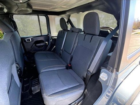 Used 2024 Jeep Wrangler Sport S image 26