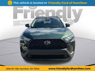 Used 2023 Toyota Corolla Cross LE w/ Moonroof Package video 1