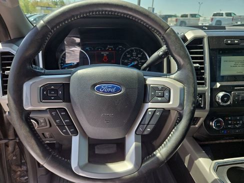 Used 2019 Ford F250 Lariat w/ Lariat Ultimate Package AWD/4WD image 11