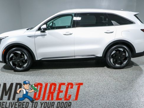 Used 2025 Kia Sorento EX w/ EX Panoramic Sunroof Package AWD/4WD image 10