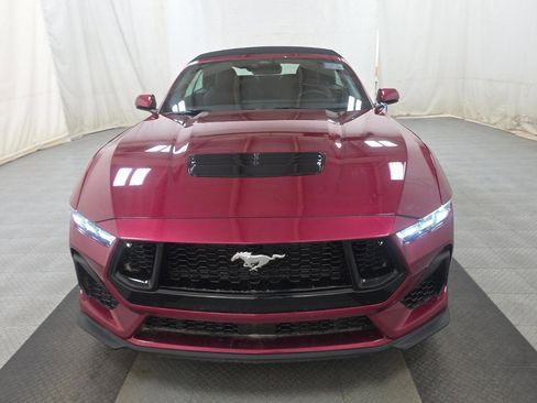 Used 2025 Ford Mustang GT Premium w/ GT Performance Package RWD image 2