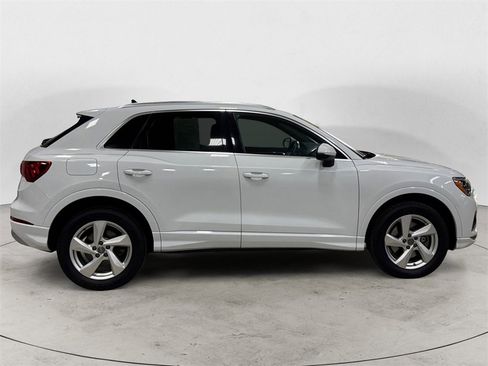 Used 2019 Audi Q3 2.0T Premium image 6