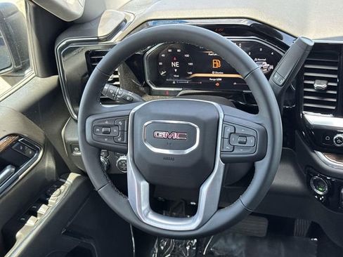 New 2026 GMC Sierra 1500 Elevation AWD/4WD image 8
