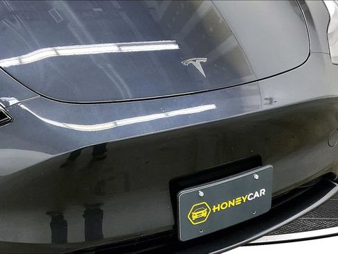 Used 2024 Tesla Model Y Long Range AWD/4WD image 31