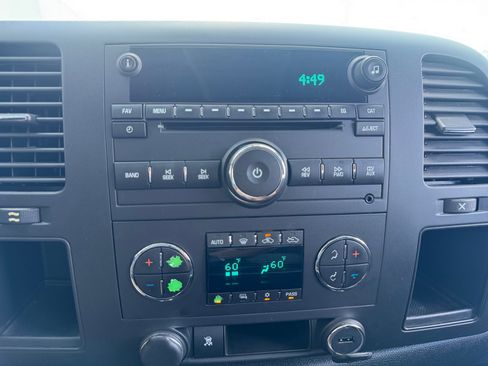 Used 2010 Chevrolet Silverado 1500 LT w/ Power Pack Plus image 26