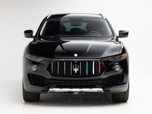 Used 2017 Maserati Levante S image 5