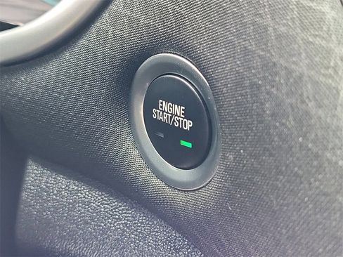 Certified 2025 Chevrolet Malibu LT image 27