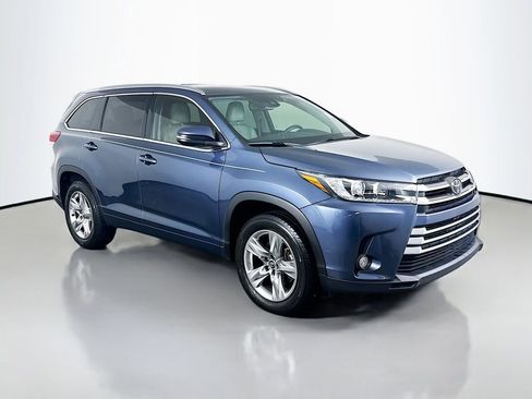 Certified 2018 Toyota Highlander Limited image 3