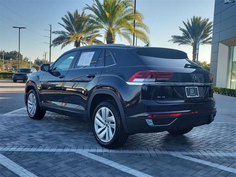 Used 2021 Volkswagen Atlas Cross Sport SE image 3