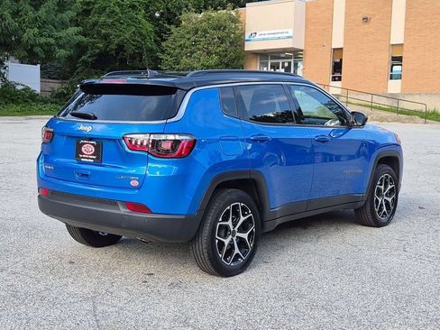 Used 2026 Jeep Compass Limited AWD/4WD image 3