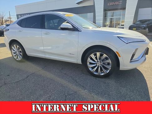 Certified 2024 Buick Envista Avenir image 1