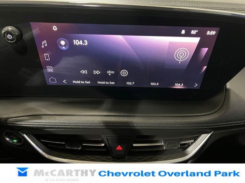 Used 2024 Buick Encore GX Sport Touring image 19