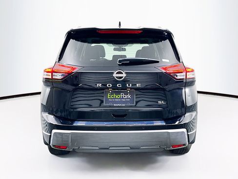 Used 2024 Nissan Rogue SL w/ SL Premium Package FWD image 7