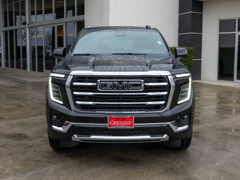 New 2026 GMC Yukon XL Elevation w/ Elevation Premium Package AWD/4WD image 2