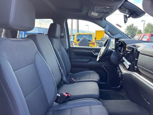 Used 2025 Chevrolet Silverado 1500 LT w/ Work Truck Package AWD/4WD image 10