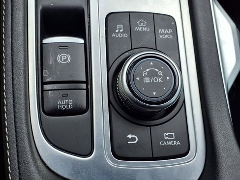 Used 2025 INFINITI QX60 Luxe w/ Black Edition image 11