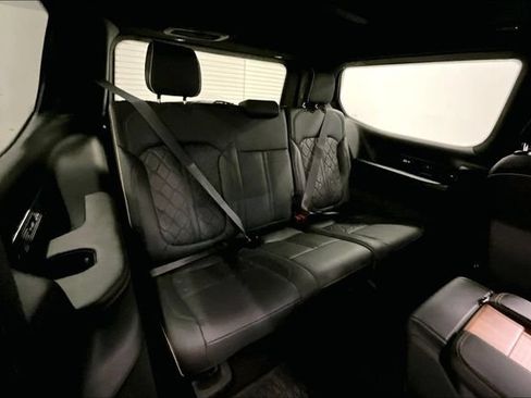 Used 2024 Jeep Grand Wagoneer Series III AWD/4WD image 33
