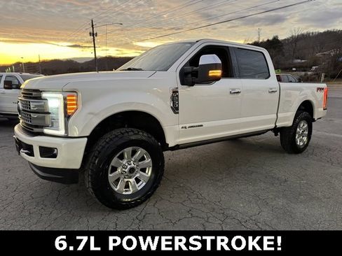 Used 2017 Ford F250 Platinum w/ Platinum Ultimate Package image 5