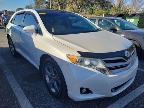 Used 2013 Toyota Venza XLE image 2
