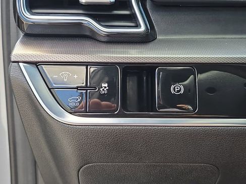 Used 2023 Kia Sportage SX FWD image 29