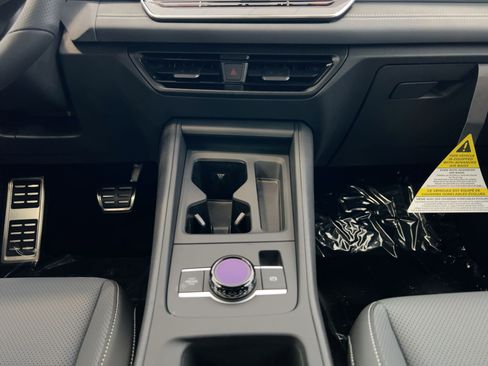 New 2026 Volkswagen Tiguan SE R-Line FWD image 26