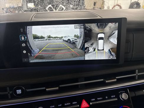 Used 2025 Hyundai Santa Fe Limited FWD image 17