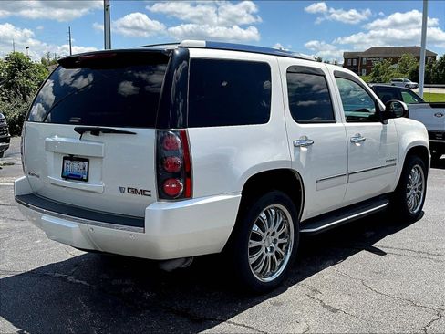 Used 2013 GMC Yukon Denali AWD/4WD image 6