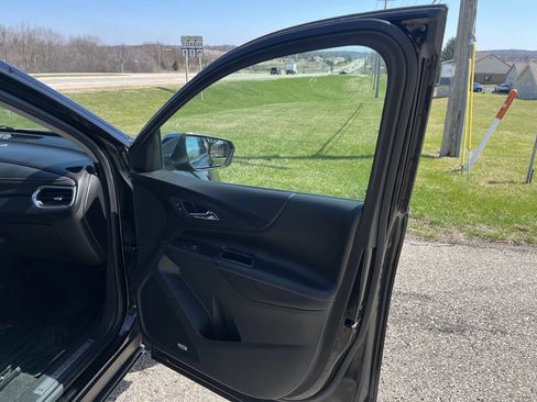 Used 2020 Chevrolet Equinox Premier image 35