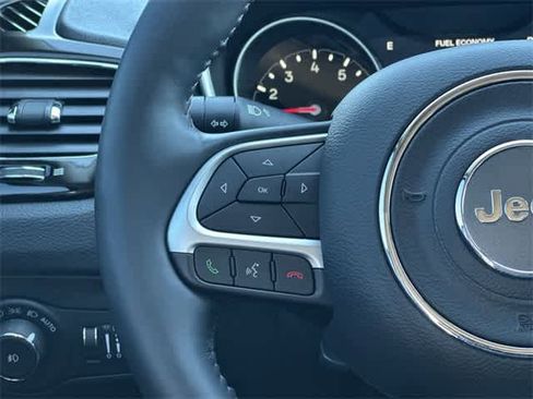 Used 2018 Jeep Compass Limited w/ Navigation Group image 8