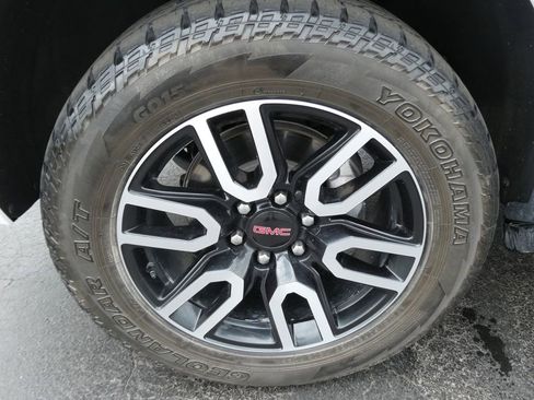 Certified 2023 GMC Yukon AT4 w/ AT4 Premium Package image 10