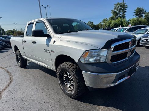 Used 2018 RAM 1500 ST w/ SXT Appearance Group AWD/4WD image 7