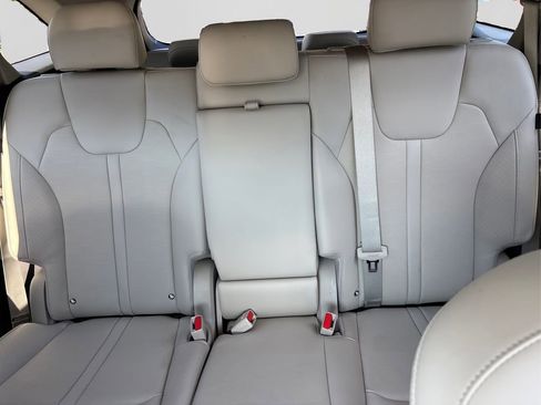 Certified 2025 Kia Sorento S image 17