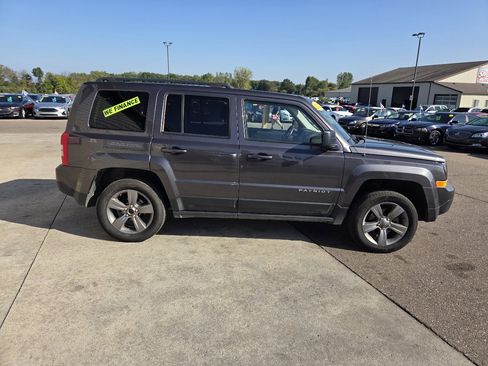 Used 2015 Jeep Patriot High Altitude image 4