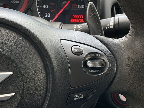 Used 2016 Nissan 370Z NISMO image 21