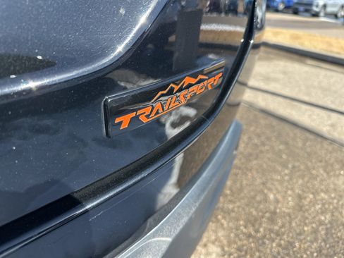 Used 2024 Honda Pilot TrailSport image 5