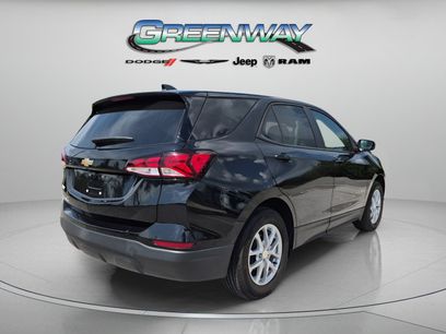 Used 2023 Chevrolet Equinox LS w/ LS Convenience Package