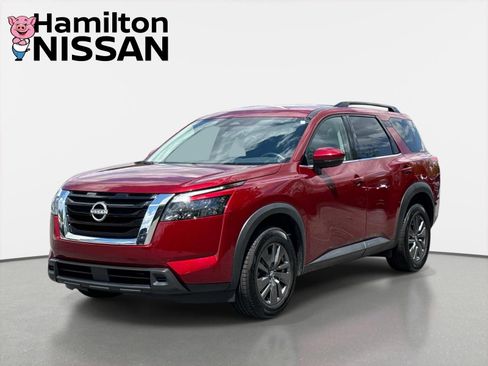 Used 2024 Nissan Pathfinder SV FWD image 5