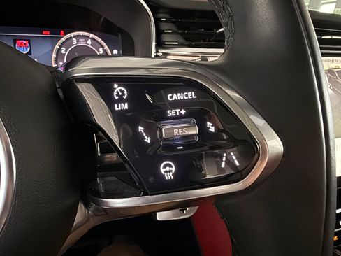 Used 2025 Jaguar F-PACE R-Dynamic S AWD/4WD image 15