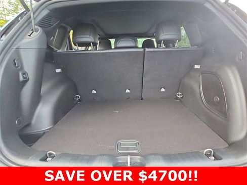 New 2025 Jeep Compass Latitude w/ Sun & Sound Group image 13