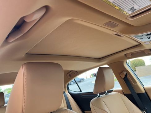 Used 2022 Lexus ES 350 w/ Premium Package FWD image 25