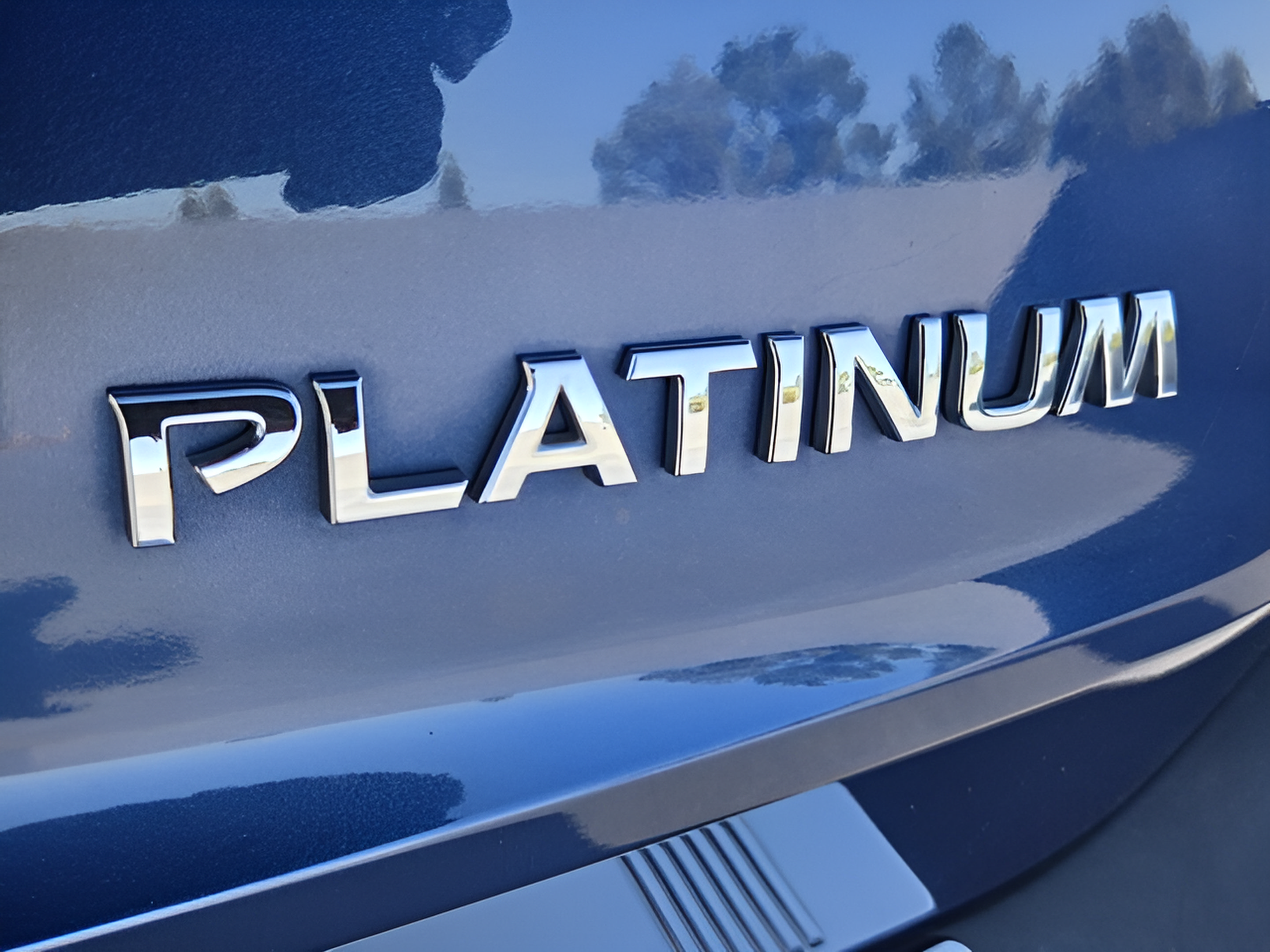 Used 2022 Nissan Rogue Platinum w/ Head-Up Display Package FWD image 10