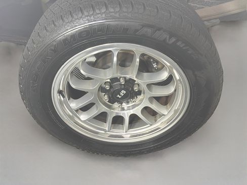 Used 2010 Ford F150 XLT RWD image 11
