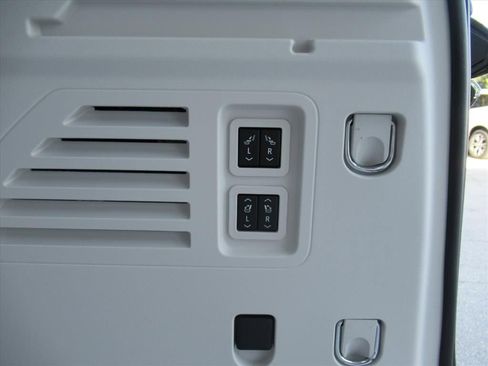 New 2026 Buick Enclave Avenir image 37